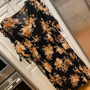 SHEIN curve dress. Black w/ orange hues. Open top sleeves w/ruffles. Size 3XL